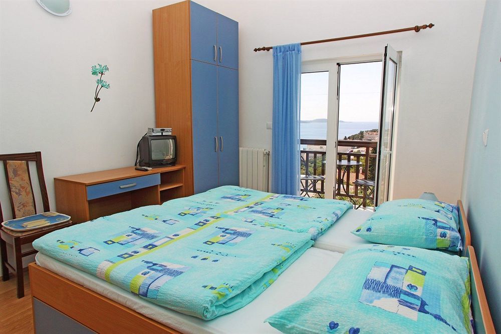 Apartments And Rooms Ivanovic Đảo Hvar Ngoại thất bức ảnh